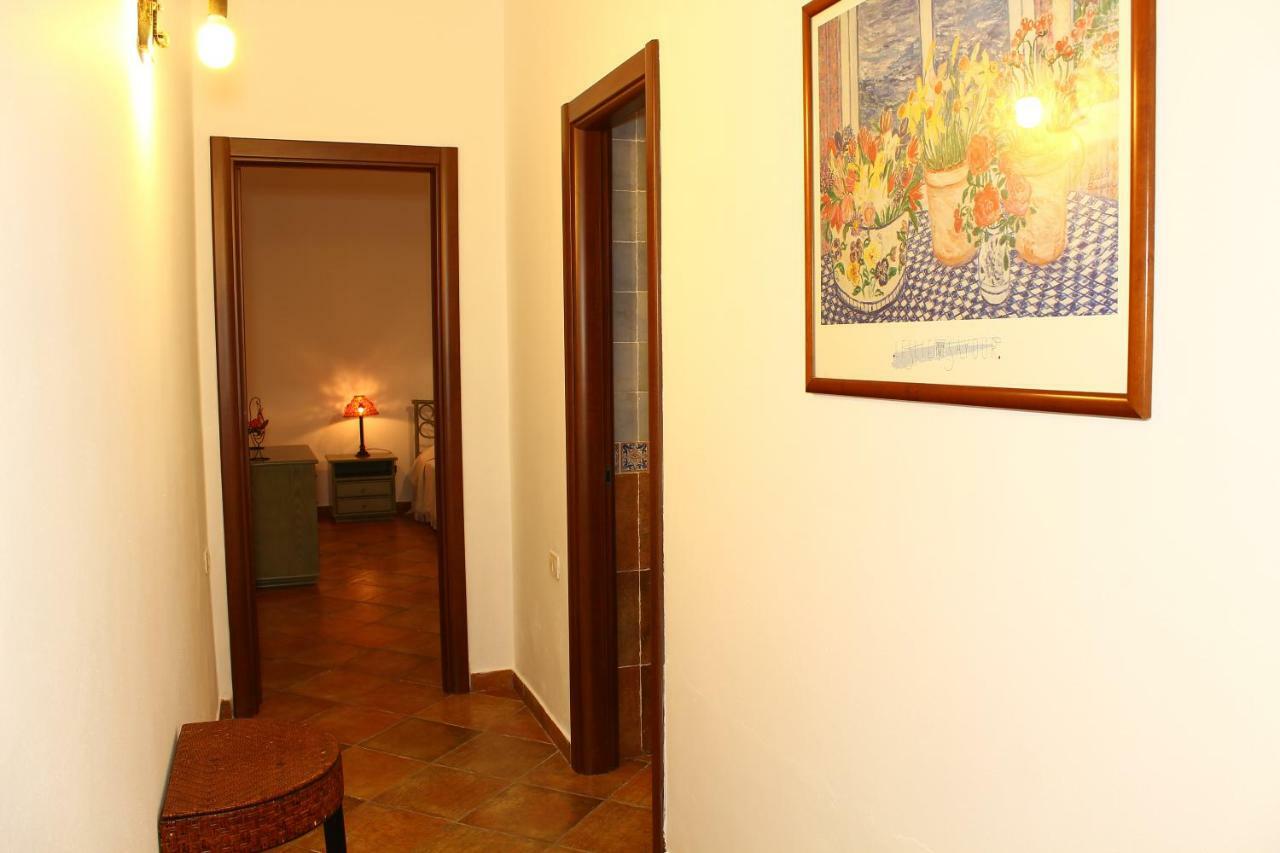Villa Porto Rais คารินิ ภายนอก รูปภาพ