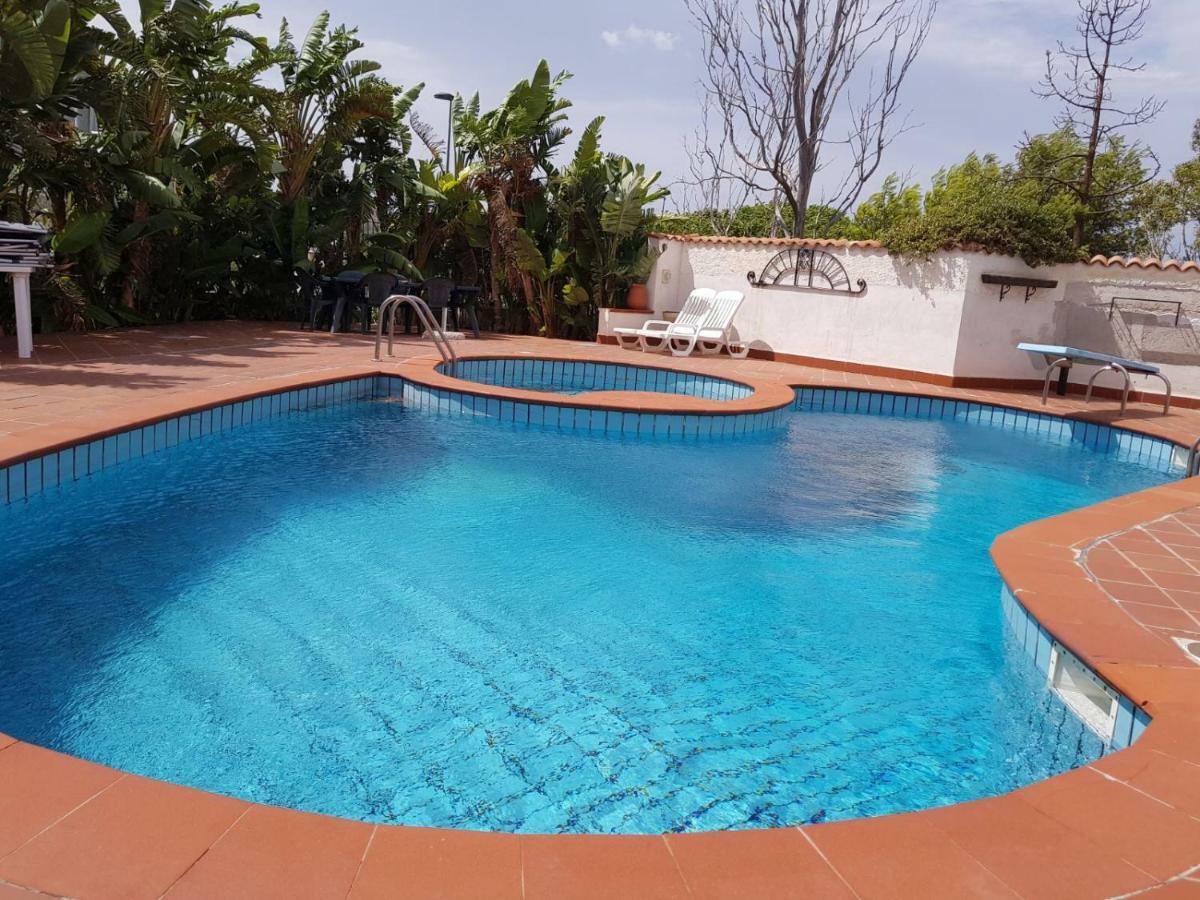 Villa Porto Rais คารินิ ภายนอก รูปภาพ
