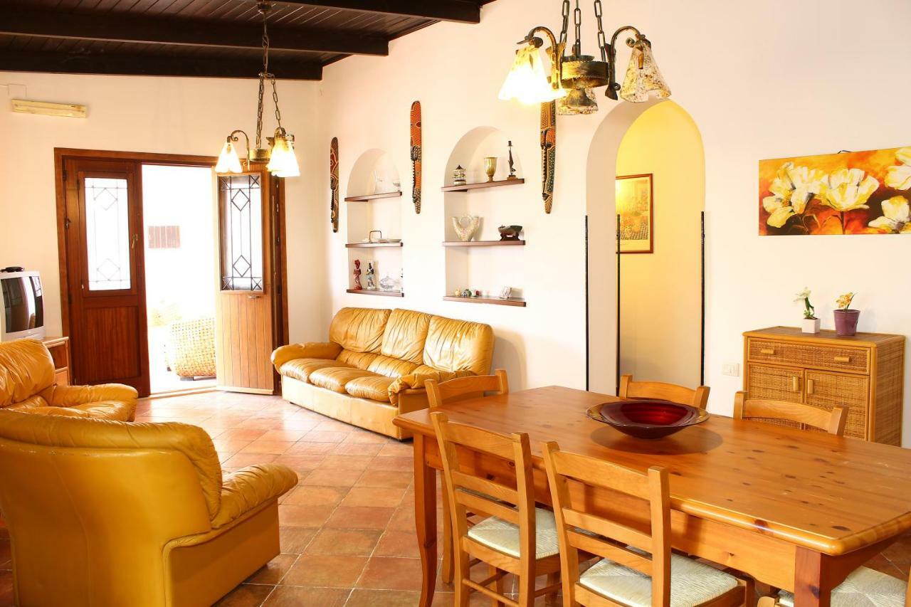 Villa Porto Rais คารินิ ภายนอก รูปภาพ