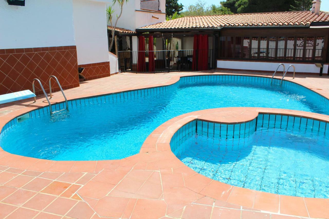 Villa Porto Rais คารินิ ภายนอก รูปภาพ